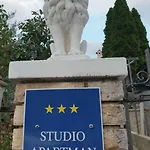 Studio City With Free Parking * Pola