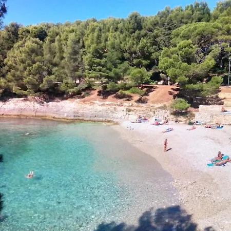 Апартаменты Studio City With Free Parking Пула