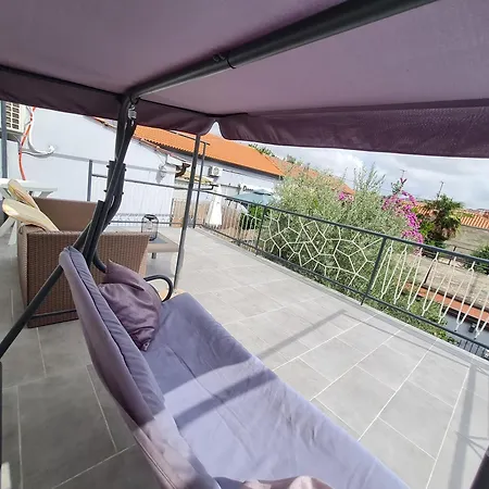 Апартаменты Studio City With Free Parking *